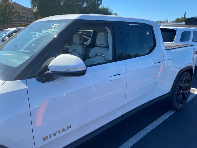 2023 Rivian R1T photo 6 of 18