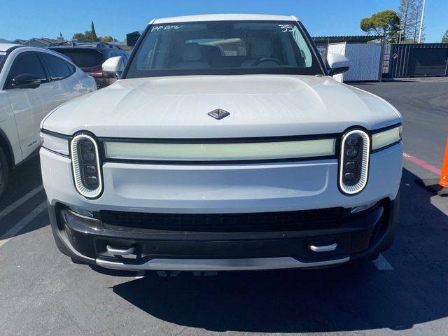 2023 Rivian R1T photo 2 of 18
