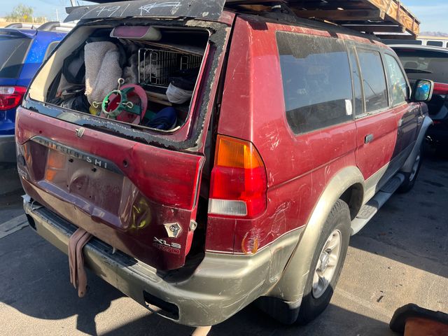 1999 Mitsubishi Montero Sport photo 5 of 6