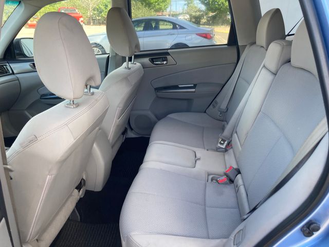2011 Subaru Forester photo 11 of 13