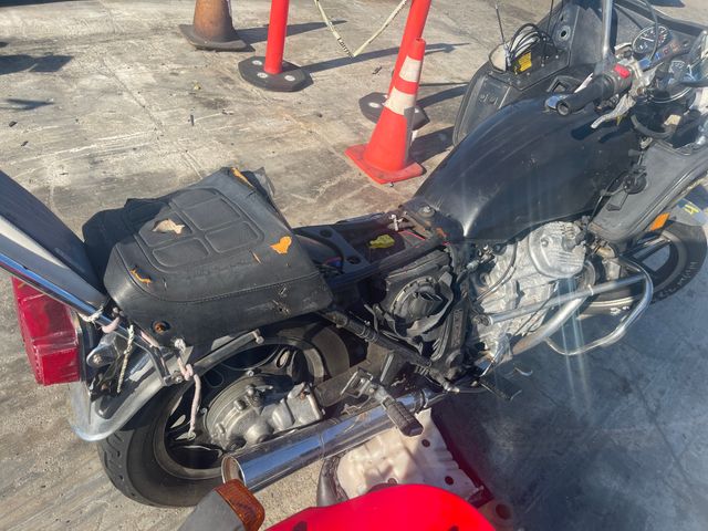 1981 Honda GL500 photo 3 of 4