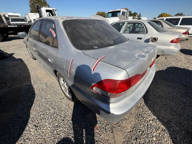 2001 HONDA Accord photo 2 of 12