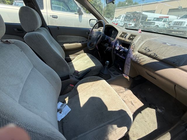 1998 MAZDA Protege photo 4 of 10