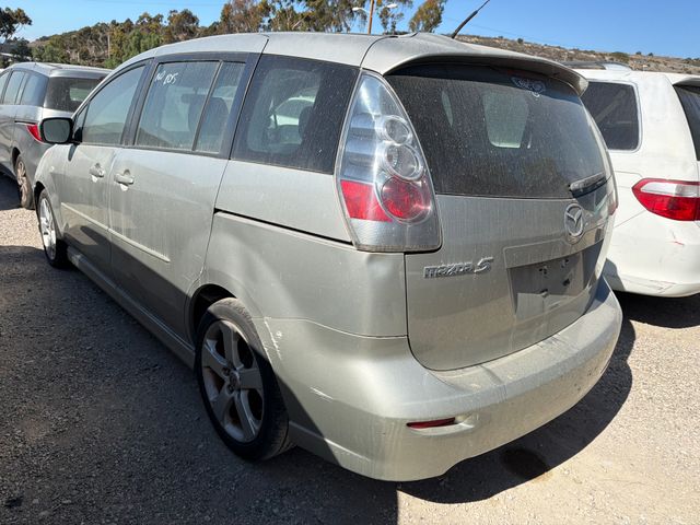 2007 Mazda Mazda5 photo 2 of 5