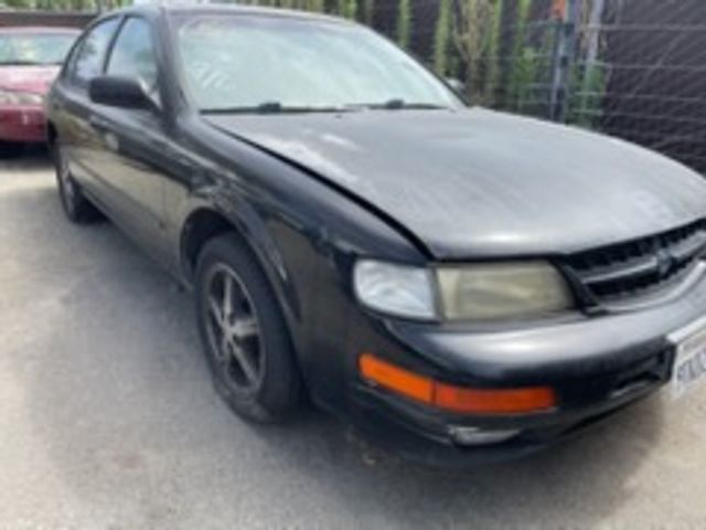 1998 Nissan Maxima photo 4 of 4