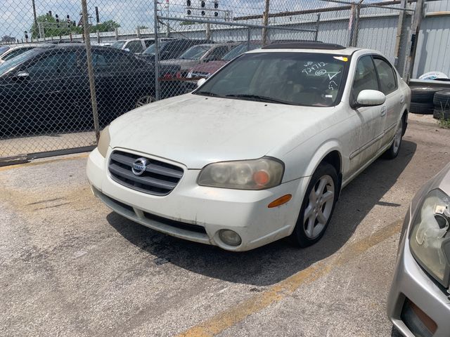 2002 NISSAN Maxima photo 1 of 5