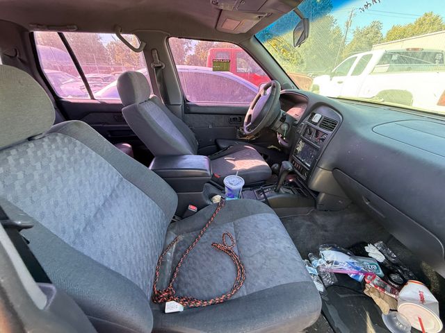 1996 NISSAN Pathfinder photo 8 of 12