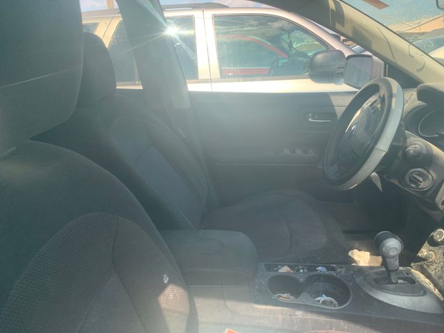 2011 NISSAN Rogue photo 4 of 5
