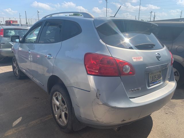 2011 NISSAN Rogue photo 2 of 5