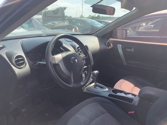 2011 NISSAN Rogue photo 2 of 8