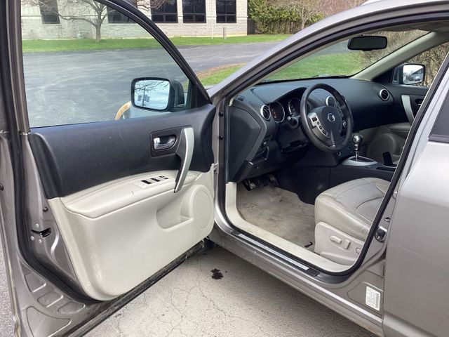 2010 NISSAN Rogue photo 18 of 23