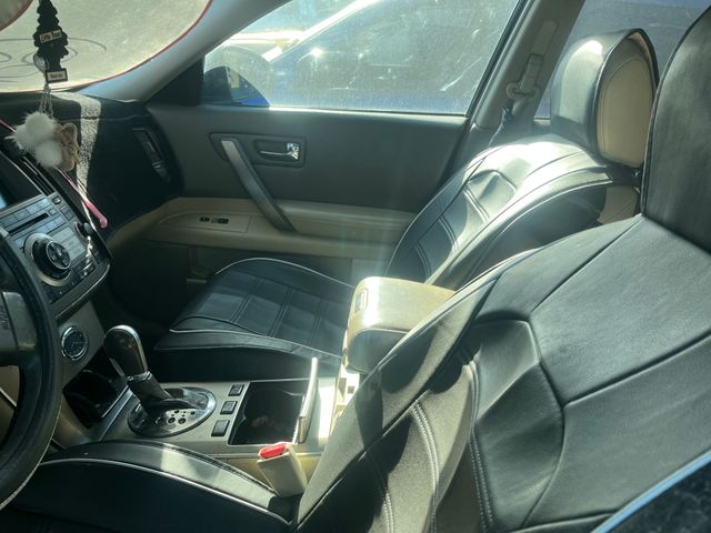 2006 INFINITI FX35 photo 3 of 6