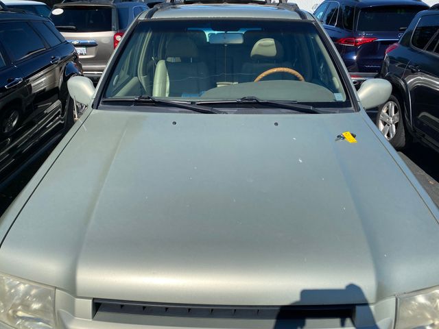 2001 INFINITI QX4 photo 4 of 22
