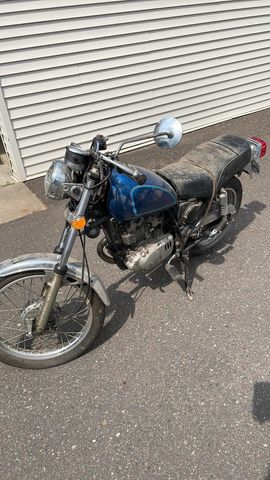 1983 SUZUKI GN125 photo 2 of 5