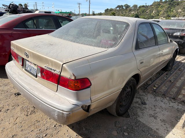 2001 Toyota Camry photo 3 of 5