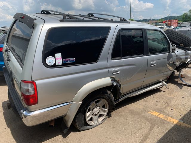 2001 TOYOTA 4-Runner photo 3 of 4