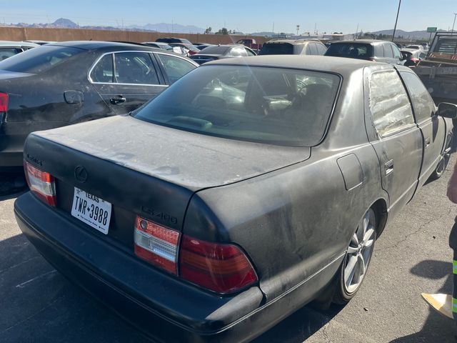 1996 Lexus LS 400 photo 5 of 6