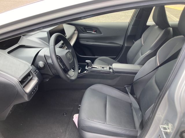 2023 Toyota Prius photo 11 of 13