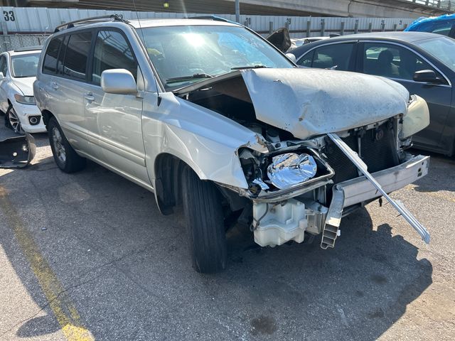 2004 TOYOTA Highlander photo 2 of 4