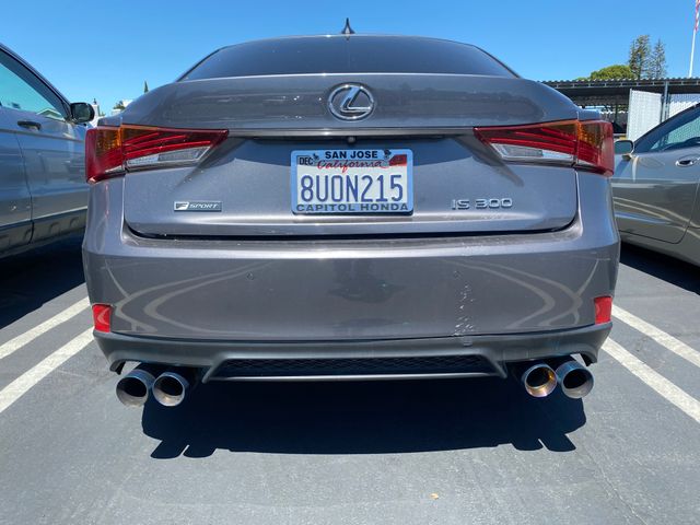 2018 LEXUS IS photo 11 of 25