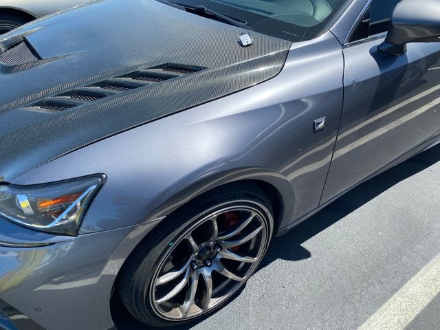 2018 LEXUS IS photo 5 of 25