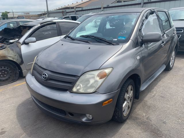2004 TOYOTA Scion xA photo 1 of 4
