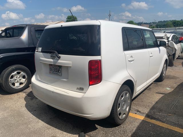 2009 TOYOTA Scion xB photo 5 of 7