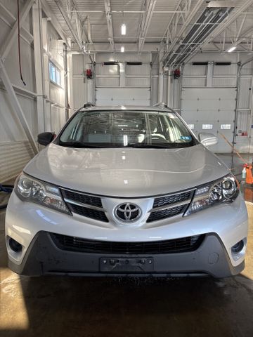 2015 Toyota RAV4 photo 5 of 8