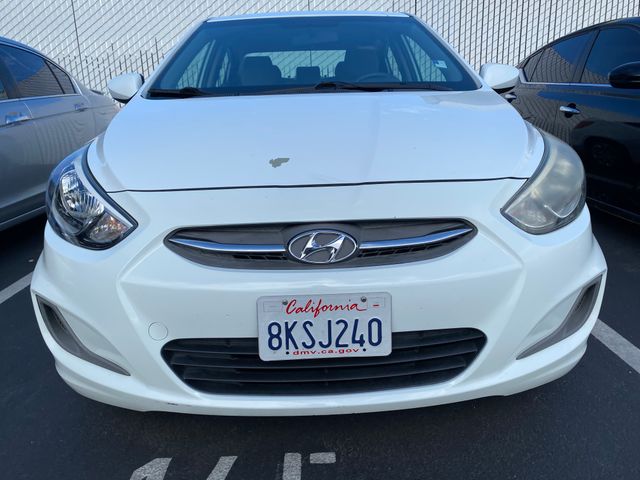 2017 HYUNDAI Accent photo 2 of 18