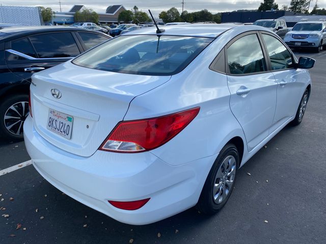 2017 HYUNDAI Accent photo 10 of 18