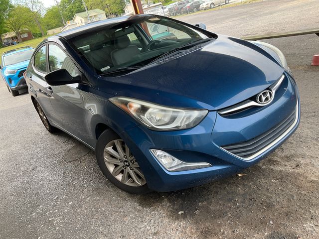 2016 HYUNDAI Elantra photo 3 of 13
