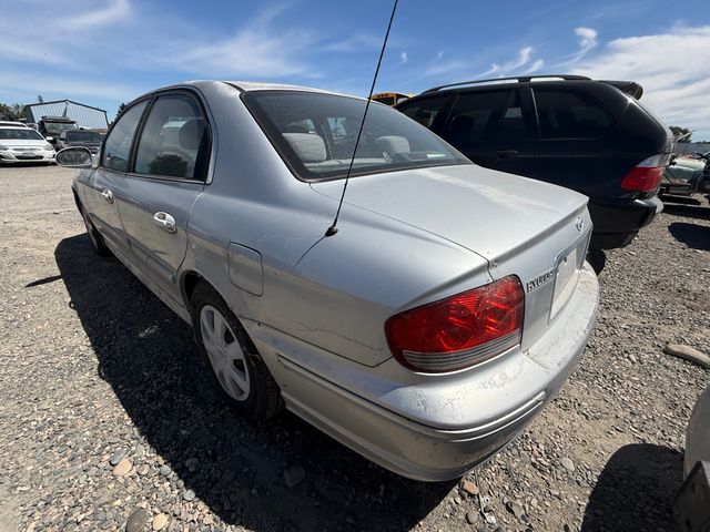 2002 HYUNDAI Sonata photo 9 of 10
