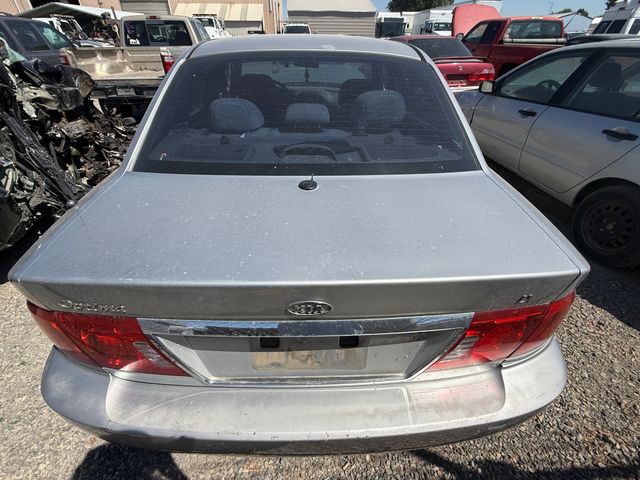 2004 KIA Optima photo 8 of 9
