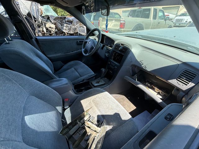 2004 KIA Optima photo 4 of 9