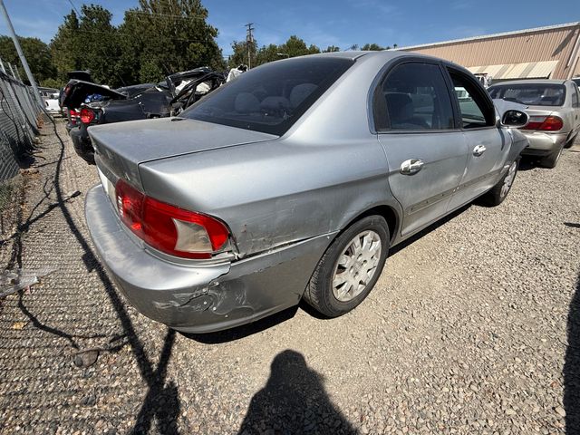 2004 KIA Optima photo 7 of 9
