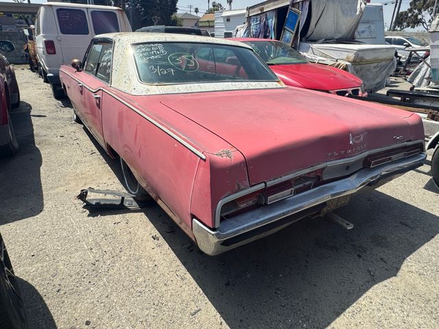 1967 Plymouth Fury photo 2 of 5