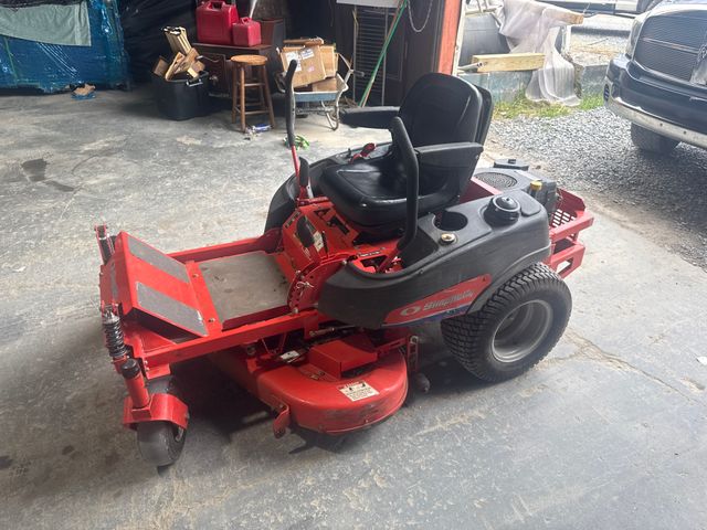 2005 Simplicity  18/44 zero turn photo 3 of 11