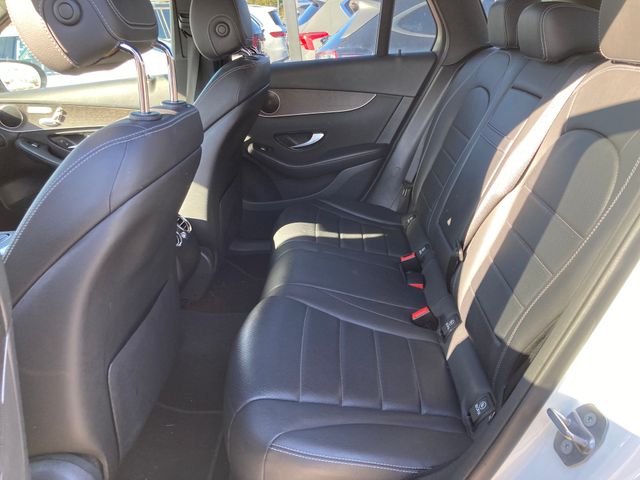 2020 Mercedes-Benz GLC photo 9 of 13