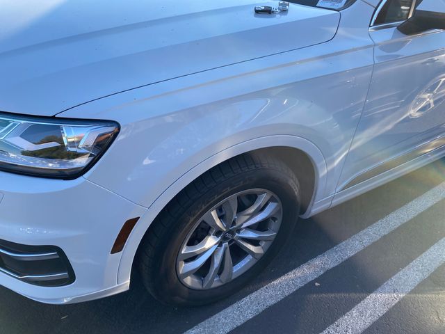 2019 AUDI Q7 photo 5 of 21