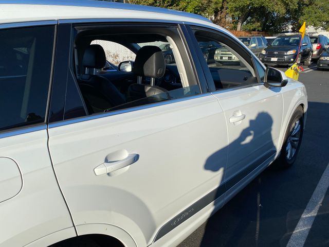 2019 AUDI Q7 photo 11 of 21