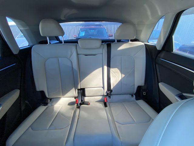 2020 Audi Q3 photo 17 of 21