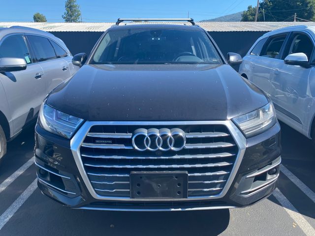 2019 AUDI Q7 photo 2 of 20