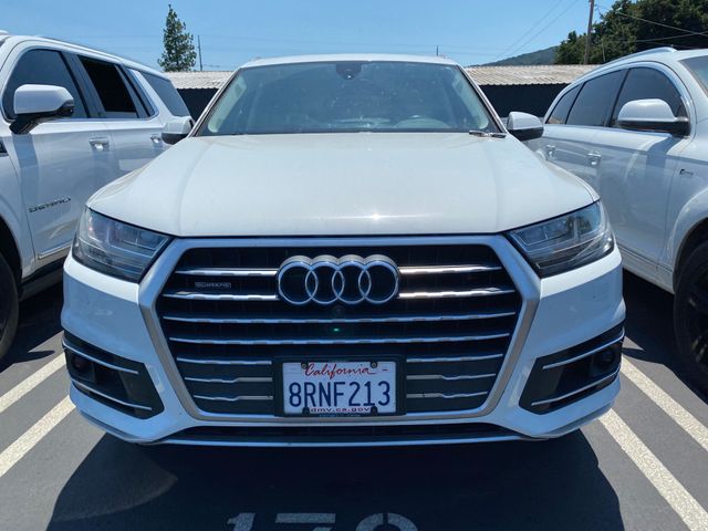 2018 AUDI Q7 photo 2 of 20