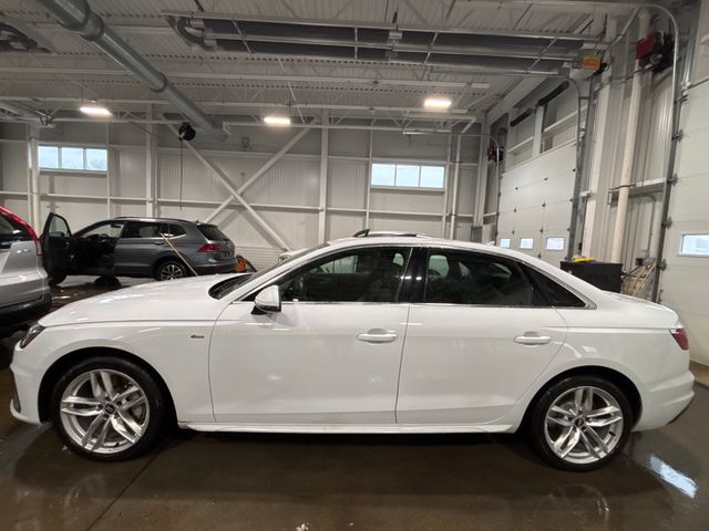 2020 AUDI A4 photo 2 of 8