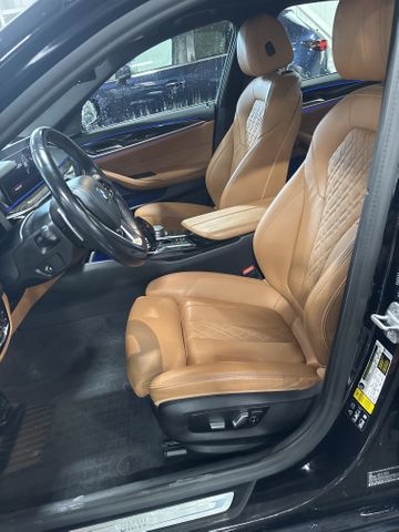 2021 BMW 5 Series photo 6 of 8