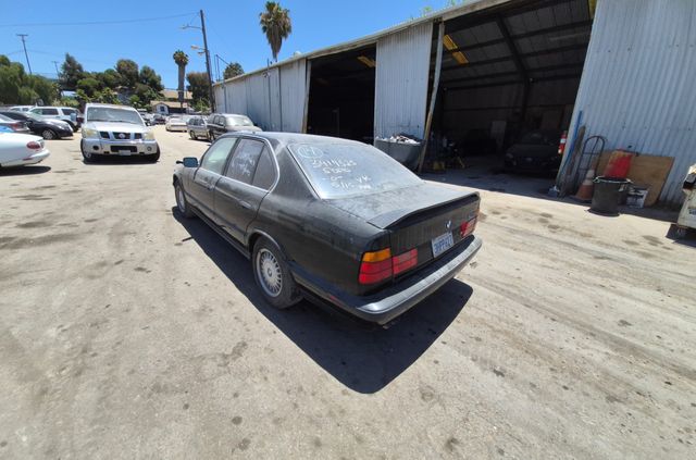 1994 BMW 525i photo 2 of 5