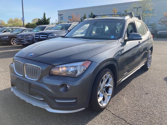 2015 BMW X1 photo 1 of 18