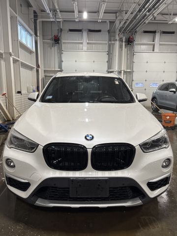2017 BMW X1 photo 5 of 8