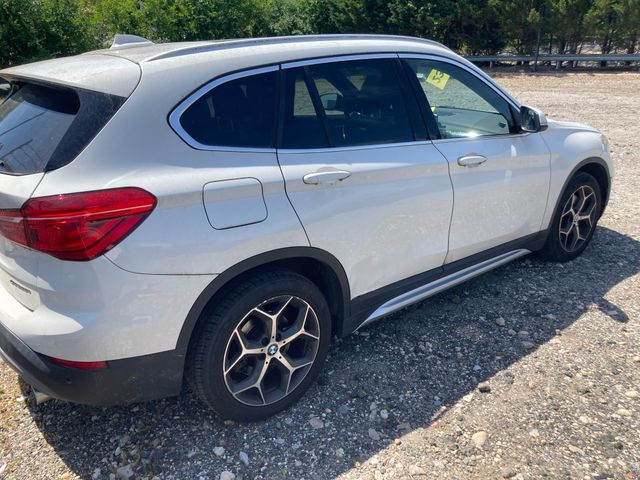 2018 BMW X1 photo 3 of 11