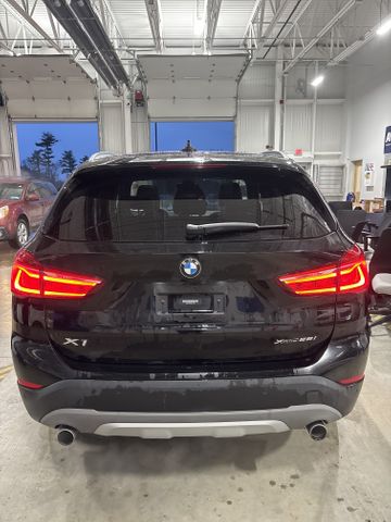 2019 BMW X1 photo 3 of 8